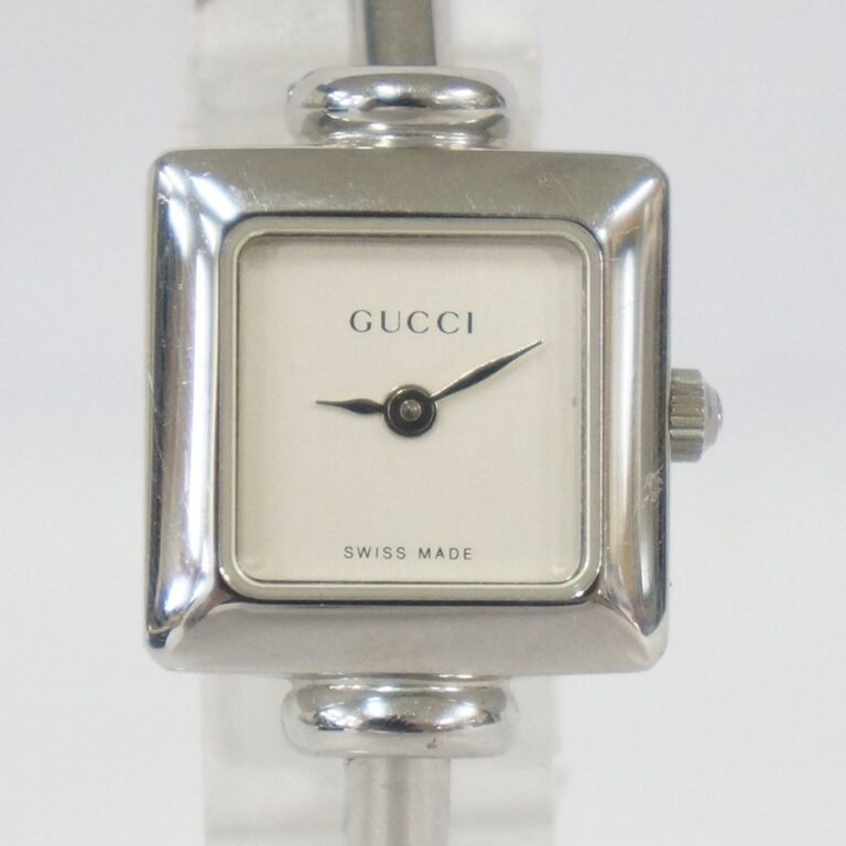 ① 電池交換済 稼働品 GUCCI グッチ 1900L シルバー文字盤 バングル